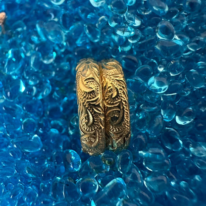 ハワイアンジュエリー　スクロールフープピアス