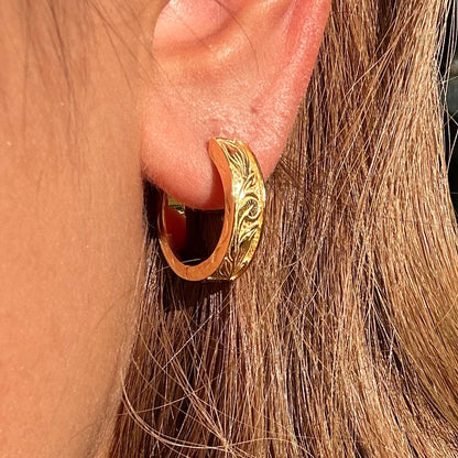 ハワイアンジュエリー　ディープカービングピアス