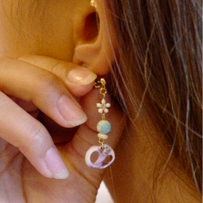 ミニシェルピアス