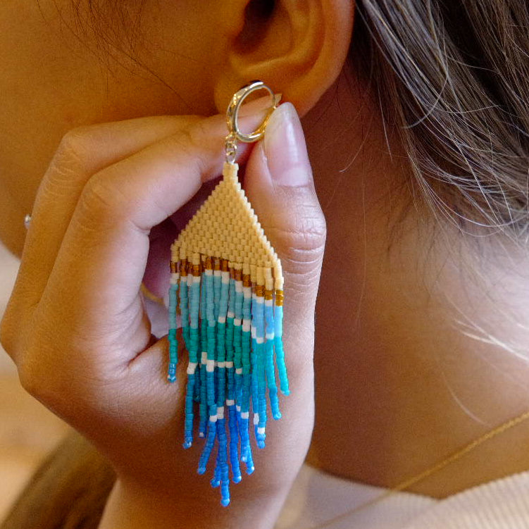 ビーズフリンジピアス
