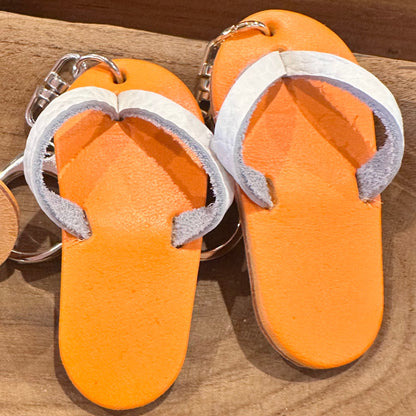 革製　ビーサン型キーホルダー