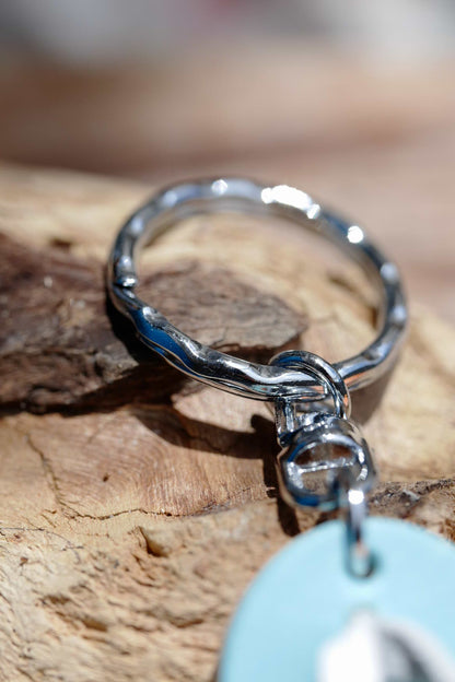 革製　ビーサン型キーホルダー