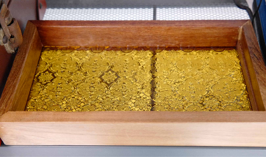 エンボスガラス トレイ