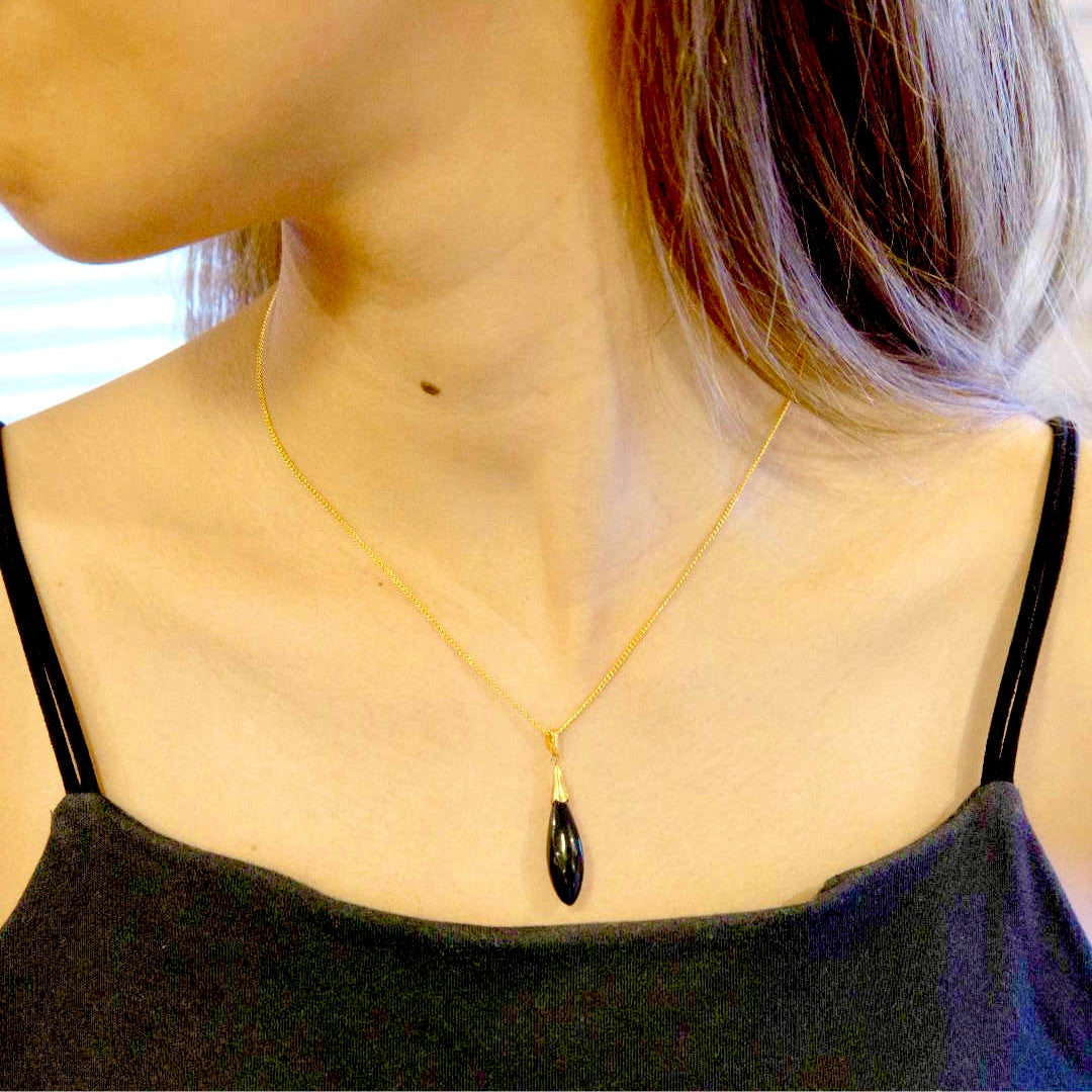 バイカラーネックレス（黒珊瑚× 白蝶貝）