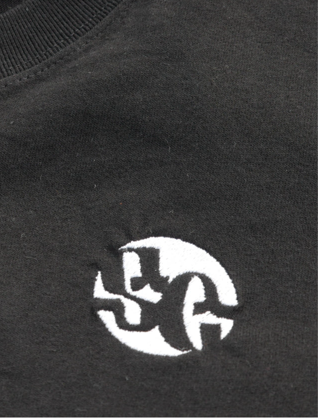 ロゴTシャツ