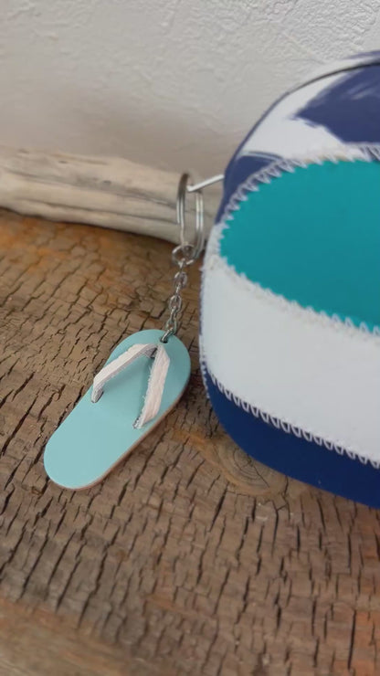 革製　ビーサン型キーホルダー